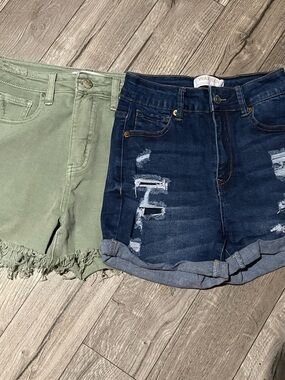 Wax Jean Dark Blue Distressed Jean Shorts & Olive Green Frayed  Risen Jeans